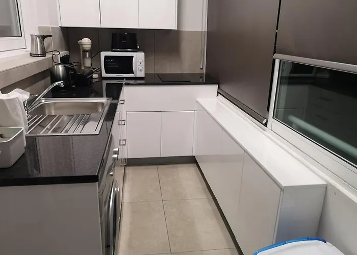 Kalidonia , Spacious 2 Bedroom With Office * Λευκωσία