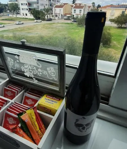 Kalidonia , Spacious 2 Bedroom With Office