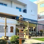 Kalidonia , Spacious 2 Bedroom With Office *