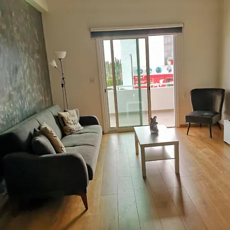 Kalidonia , Spacious 2 Bedroom With Office