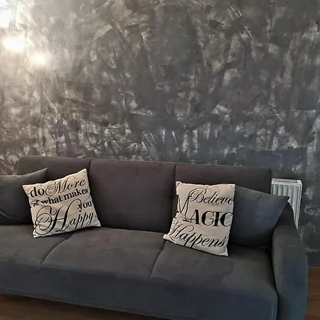 Apartment Kalidonia , Spacious 2 Bedroom With Office