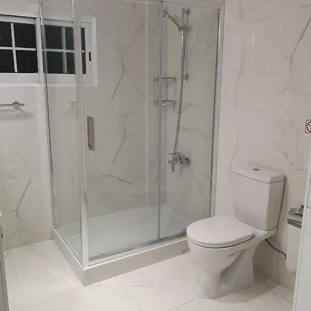 Kalidonia , Spacious 2 Bedroom With Office