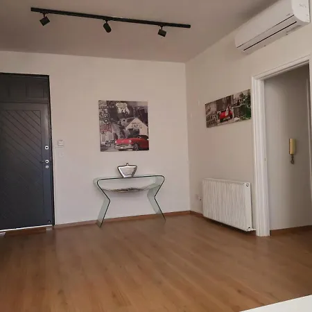 Apartment Kalidonia , Spacious 2 Bedroom With Office *
