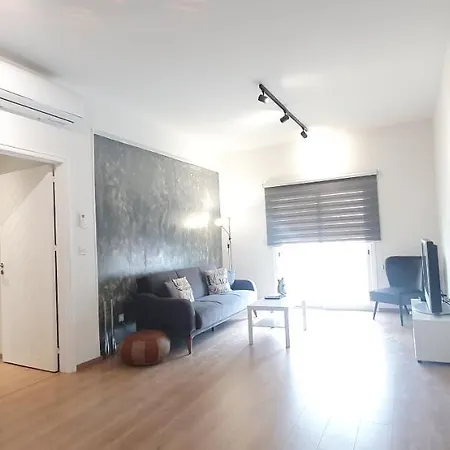 Kalidonia , Spacious 2 Bedroom With Office * Nicosia