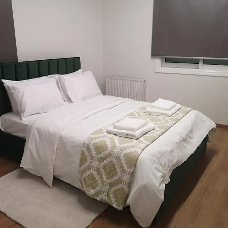 Apartment Kalidonia , Spacious 2 Bedroom With Office