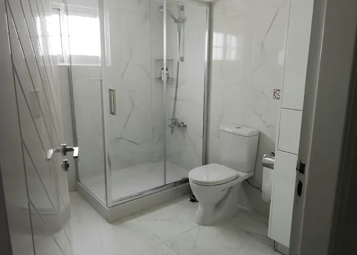 Kalidonia , Spacious 2 Bedroom With Office ニコシア