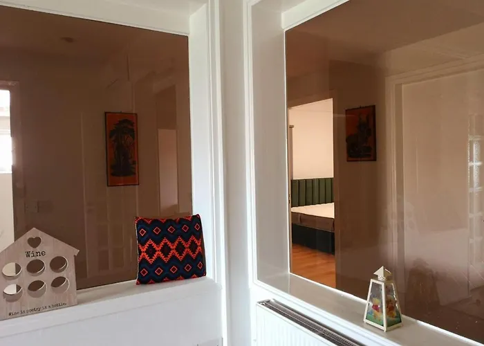 Lägenhet Kalidonia , Spacious 2 Bedroom With Office