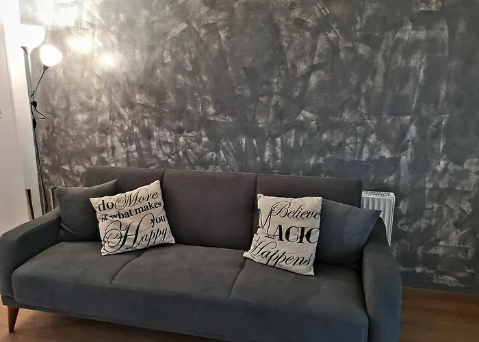 Lägenhet Kalidonia , Spacious 2 Bedroom With Office