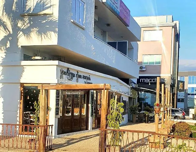 アパート Kalidonia , Spacious 2 Bedroom With Office ニコシア